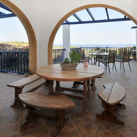 Akrotiri Hotel Platia Ammos Exterior photo