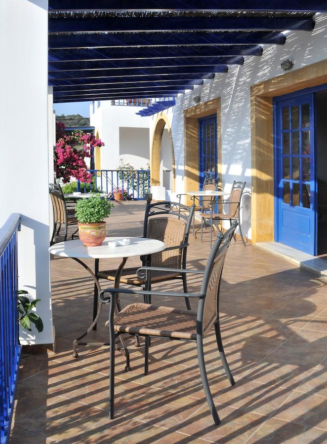 Akrotiri Hotel Platia Ammos Exterior photo