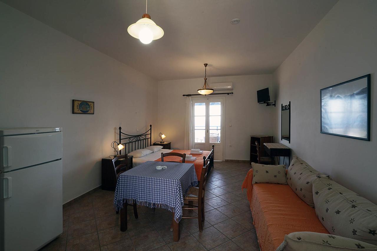 Akrotiri Hotel Platia Ammos Exterior photo